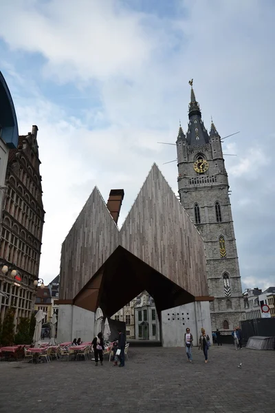 Rathaus mit Glockenturm von Gent, Belgien — Stockfoto
