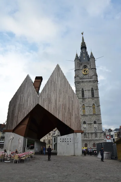 Rathaus mit Glockenturm von Gent, Belgien — Stockfoto