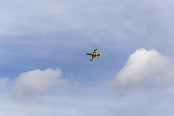 Baltic Bees Jet Team flying — Stock Photo, Image