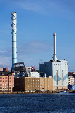 Roselundverket, 10 Mayıs 2025 'te İsveç' in Göteborg şehrinde Alvstaden inşaat sahasının yanındaki Gota Nehri kıyısında bulunan ısı ve elektrik santralini birleştirdi..