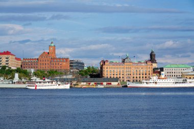 İsveç Aseco AB taşımacılık şirketi logosu 10 Mayıs 2025 'te İsveç' in Göteborg şehrinde bulunan Packhusgatan merkez binasının logosu..