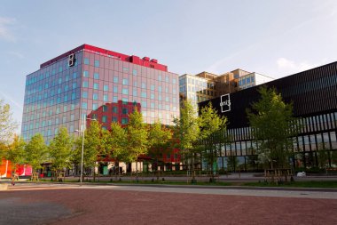 Geely Kampüs logosu tarafından 10 Mayıs 2025 'te İsveç' in Göteborg şehrinde Geely İnovasyon Merkezi 'nde Uni3.