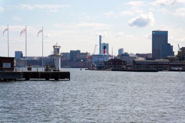 Göteborg şehrinin gökyüzü güneşli bir günde 12 Mayıs 2025 'te İsveç' in Göteborg kentinde..