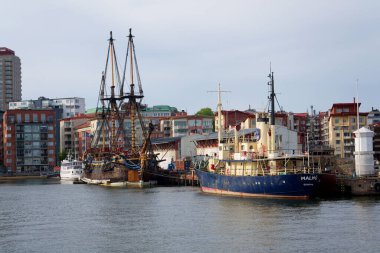 Dünyanın en büyük okyanusu ahşap yelkenli gemisiyle 13 Mayıs 2025 'te İsveç' in Göteborg kentindeki Eriksberg limanına yanaştı..