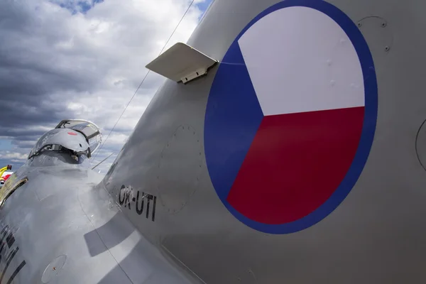 Detalhe da aeronave de caça a jato Mikoyan-Gurevich MiG-15 cockpit desenvolvido para a União Soviética — Fotografia de Stock