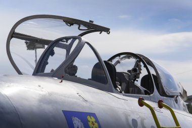 Hradec Kralove, Çek Cumhuriyeti - 5 Eylül: Jet avcı uçağı Mikoyan-Gurevich Mig-15 Sovyetler Birliği üstünde uçak pisti üzerinde duran 5 Eylül 2015 Hradec Kralove, Çek Cumhuriyeti için geliştirilen..