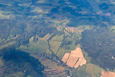 Yukarıdan meadows manzaralı arazi
