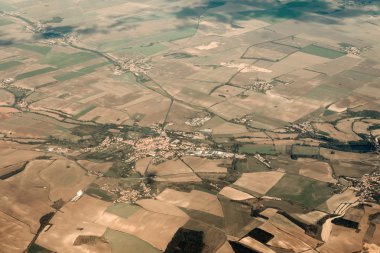 Yukarıdan meadows manzaralı arazi