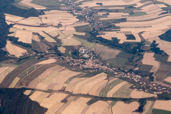 Yukarıdan meadows manzaralı arazi