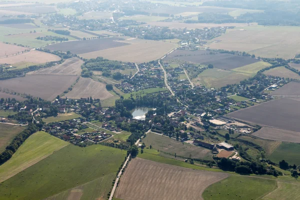Yukarıdan meadows manzaralı arazi