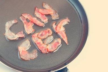  bir tava kaplı üzerinde yazıt