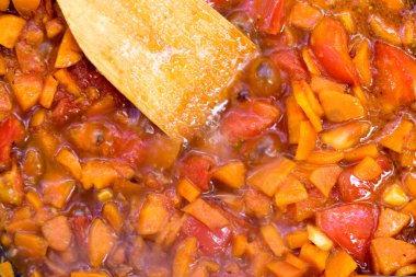 Patates ve domates yahnisi