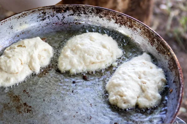 Fritters sur poêle en métal — Photo