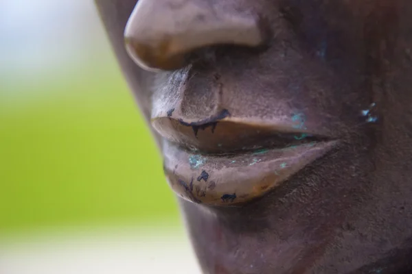 Parte de una cara de estatua femenina — Foto de Stock