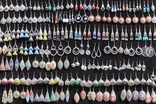 Pendientes indios multicolores — Foto de Stock