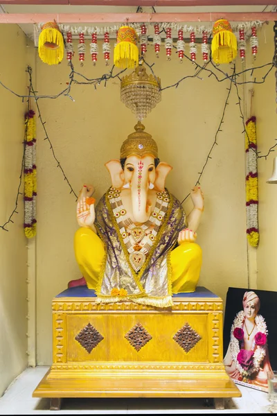 Pequeño templo para Ganesha . —  Fotos de Stock
