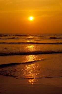 Gün batımı suya yansıdı..