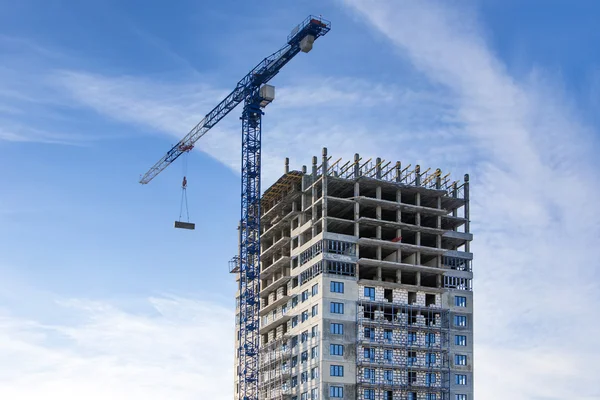 Byggandet av höghus bostadshus — Stockfoto