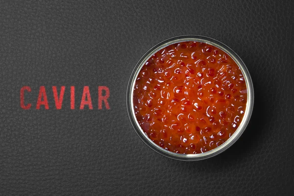 Red caviar in the open tin — Stock Photo, Image