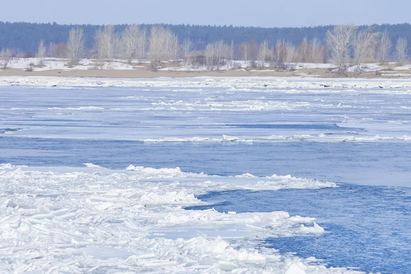 Spring break on the river — Stock Photo, Image