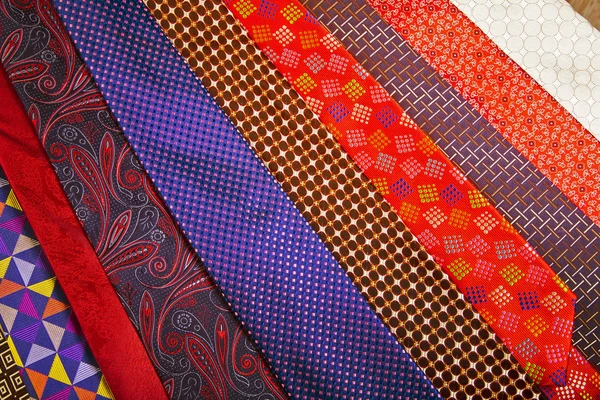 Мужские галстуки фон — стоковое фото