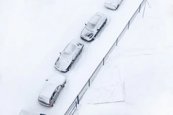 Auto coperte di neve — Foto Stock