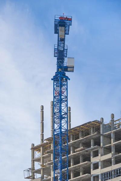 Construction of high-rise building — Stock Photo, Image