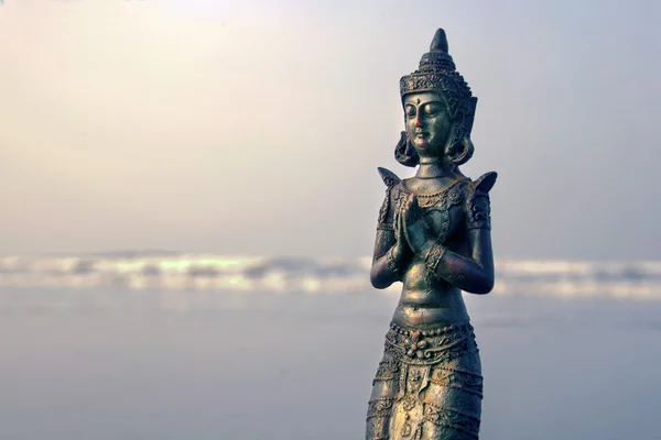 Buddha-Statuette aus nächster Nähe — Stockfoto