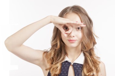 Kız gösteren ok işareti,