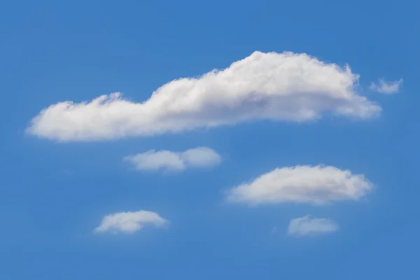 Wtite chmura w błękitne niebo — Zdjęcie stockowe