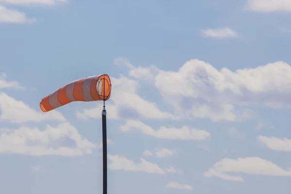 Airsock no céu azul — Fotografia de Stock