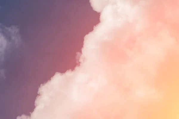 푸른 하늘의 구름 — 스톡 사진