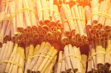 Baharat pitoresk yığınları