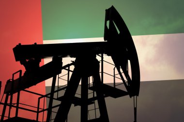 Yağ pompası Emirlikleri bayrağı ile