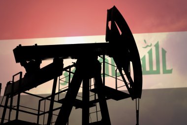 Yağ pompası ile Irak bayrağı