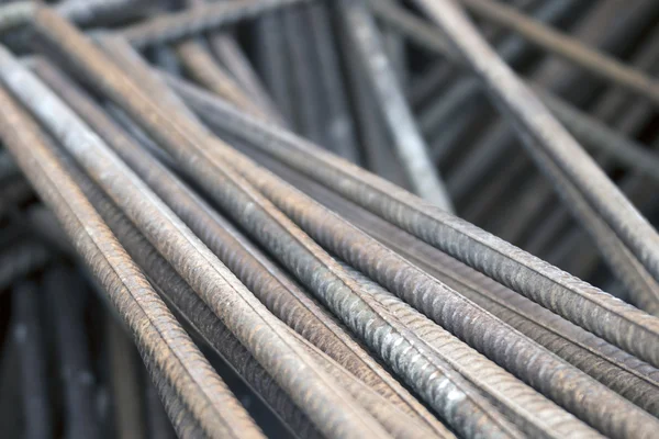 Grijze roestige metalen fittingen — Stockfoto