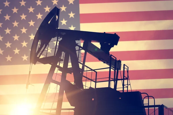Oil pump with flag of USA — Stock Photo, Image
