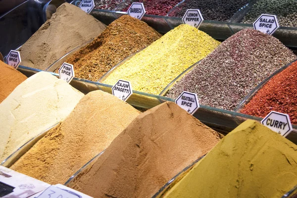 Picturesque piles of spices — Stock Photo, Image