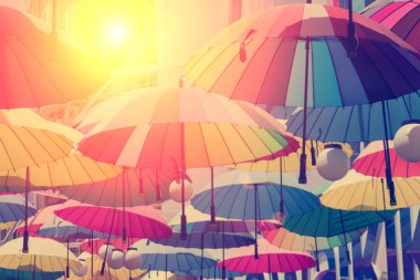 Renkli çeşitli şemsiye