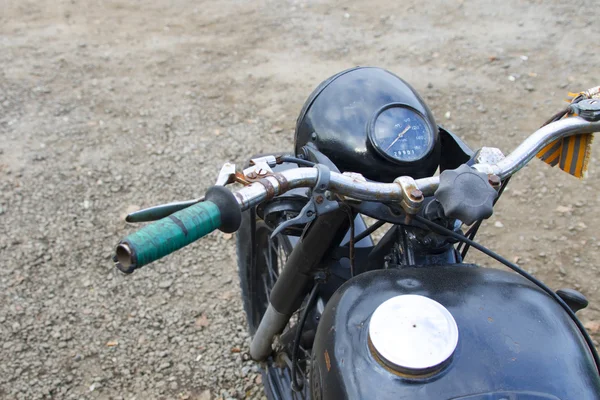 Vieja motocicleta negra — Foto de Stock