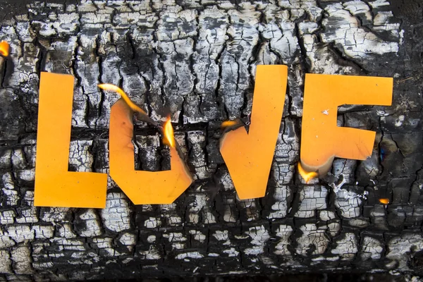 Brinnande papper kärlek Inskription — Stockfoto