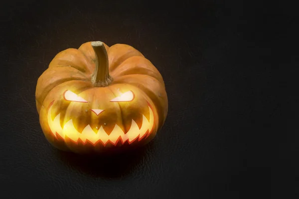 Zucca di Halloween incandescente — Foto Stock