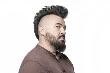Adam mohawk saç ve sakal