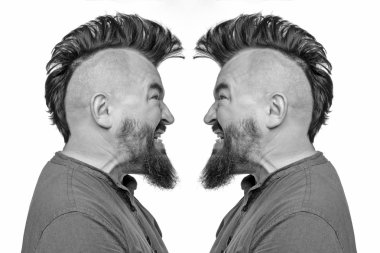 Mohawk saç erkeklerle çığlık