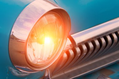 Antika araba Far detay