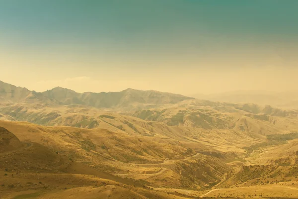 Paisagem montanhosa pitoresca — Fotografia de Stock