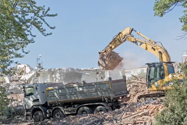 Blocchi rastrellamento gru da carico — Foto Stock