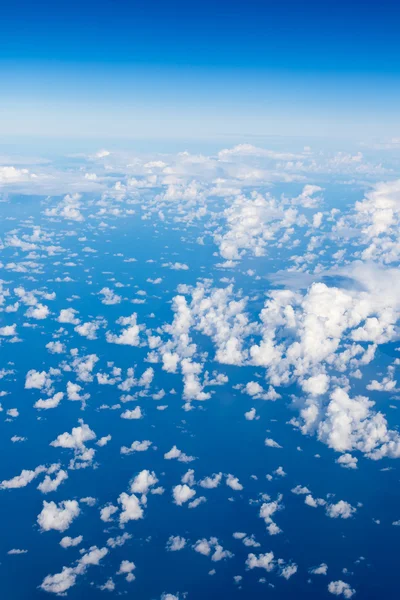 Panorama aéreo del paisaje nublado — Foto de Stock