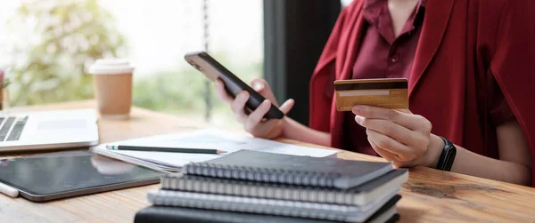Online Payment Woman Hands Holding Smartphone Using Credit Card Online —  Fotos de Stock