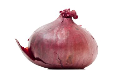 İzole bir kırmızı soğan